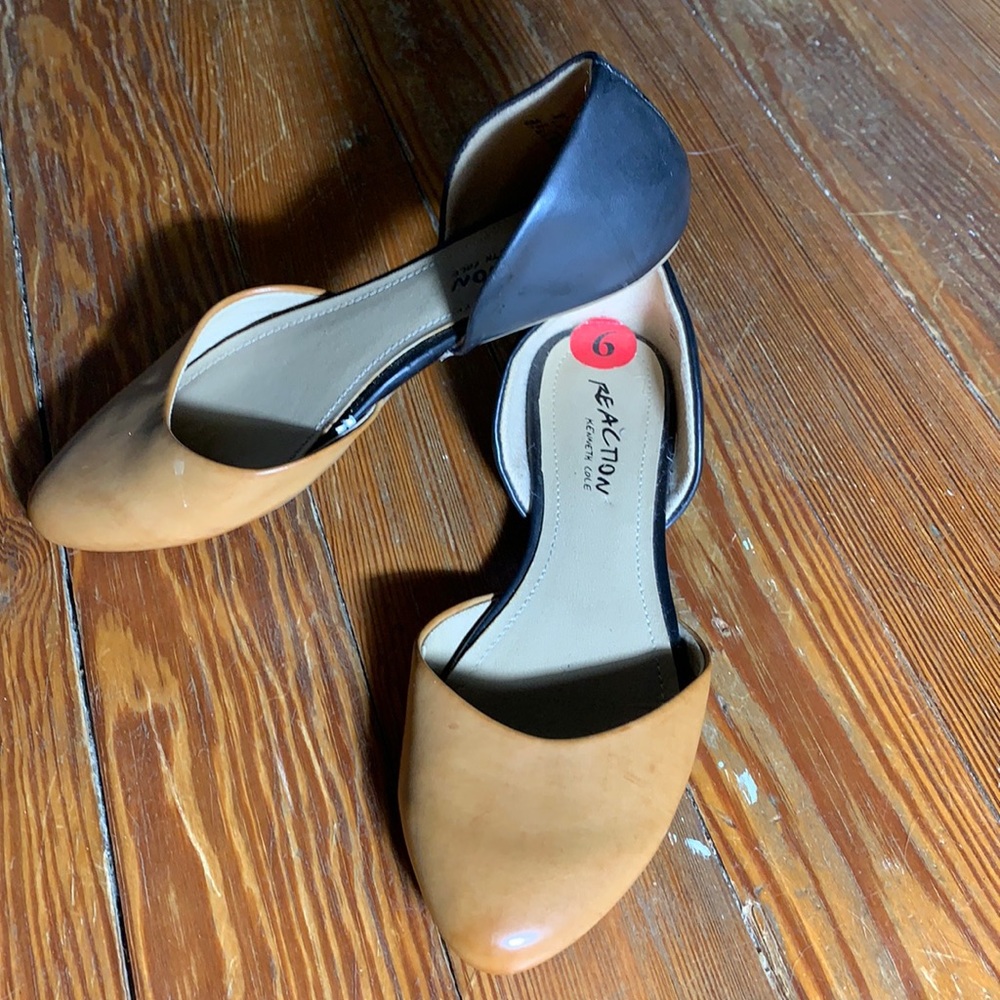 Kenneth Cole Reaction Flats